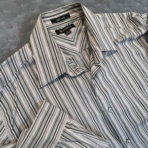 Brandini‎ Men's Long-Sleeved Button-Down Shirt Size M Textured Striped Grays